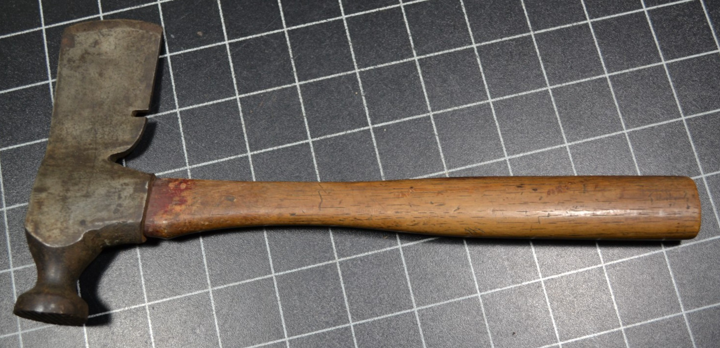 CHARLES A. WILLIAMS - SKOWHEGAN, ME - 1860-1900 - LATHING HATCHET - SURVIVOR