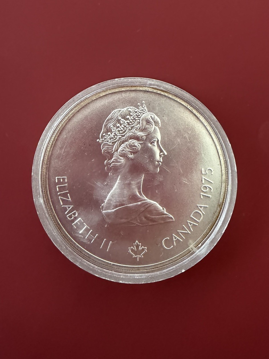 1975 CANADA Queen Elizabeth II Olympics Javelin Athlete Silver $5 Coin