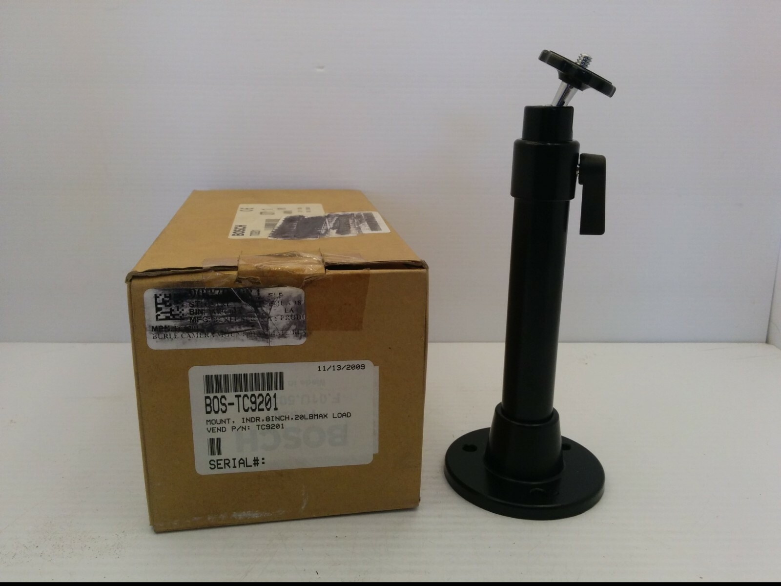 BOSCH TC9201 INDOOR CAMERA MOUNT, 8" BLACK, ADJUSTABLE MOUNT HEAD, NIB