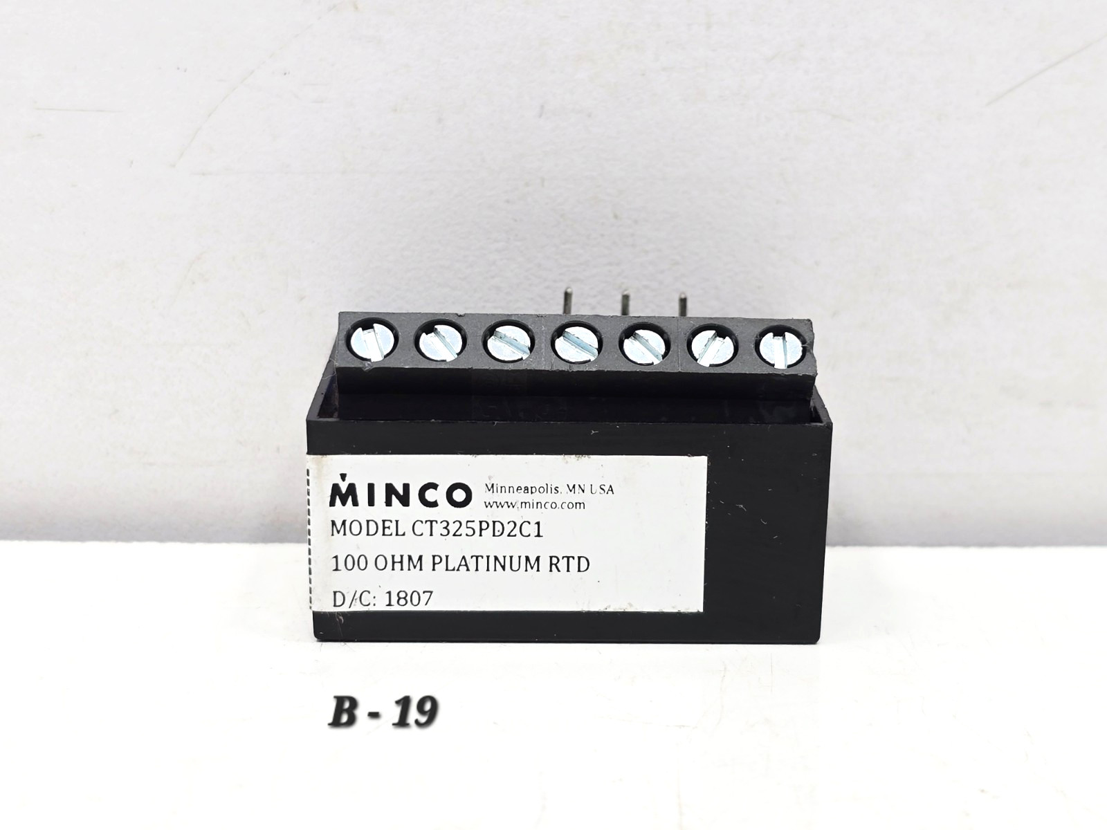 C325PD2C1 MINCO TEMPERATURE CONTROLLER LOT OF 5