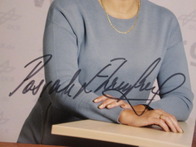 Original autograph Pascale Ehrenfreund DLR astrobiologist // autograph autograph