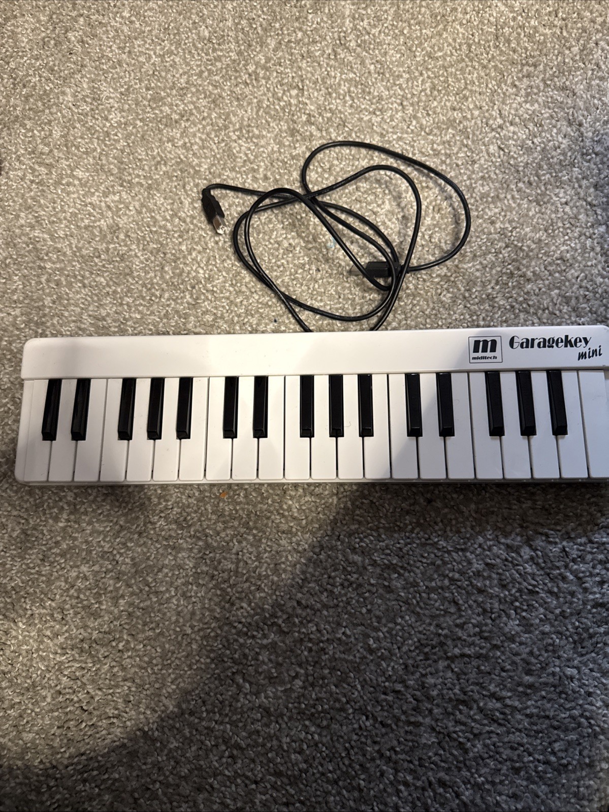 MIDITECH garagekey mini37 Mini 37-key MIDI Keyboard White
