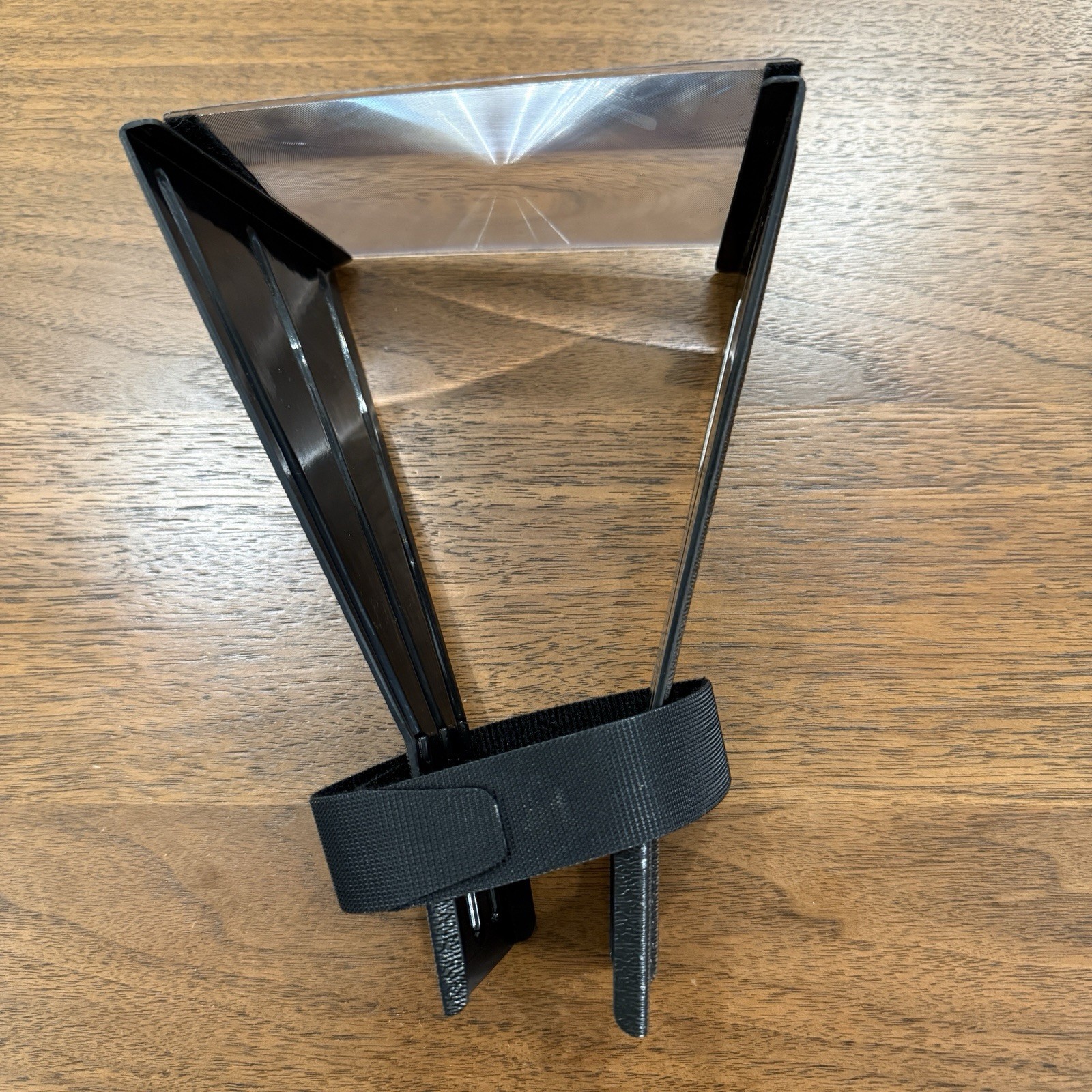Visual Echoes Flash X-tender for Canon, Nikon, Sony.  Good condition.