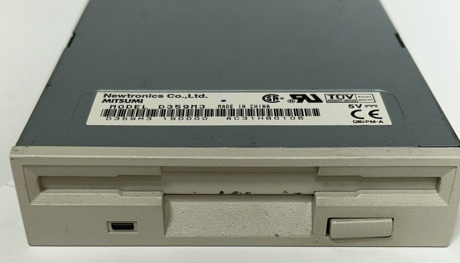 Newtronics Mitsumi Model D359M3 3 1/2" Floppy Disk Drive 34 Pin PATA UNTESTED