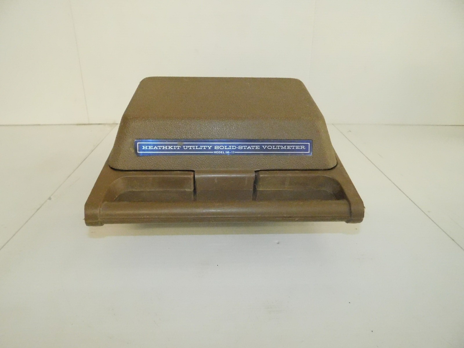 HEATHKIT UTILITY SOLID STATE VOLTMETER MODEL IM-17 (GSW90)