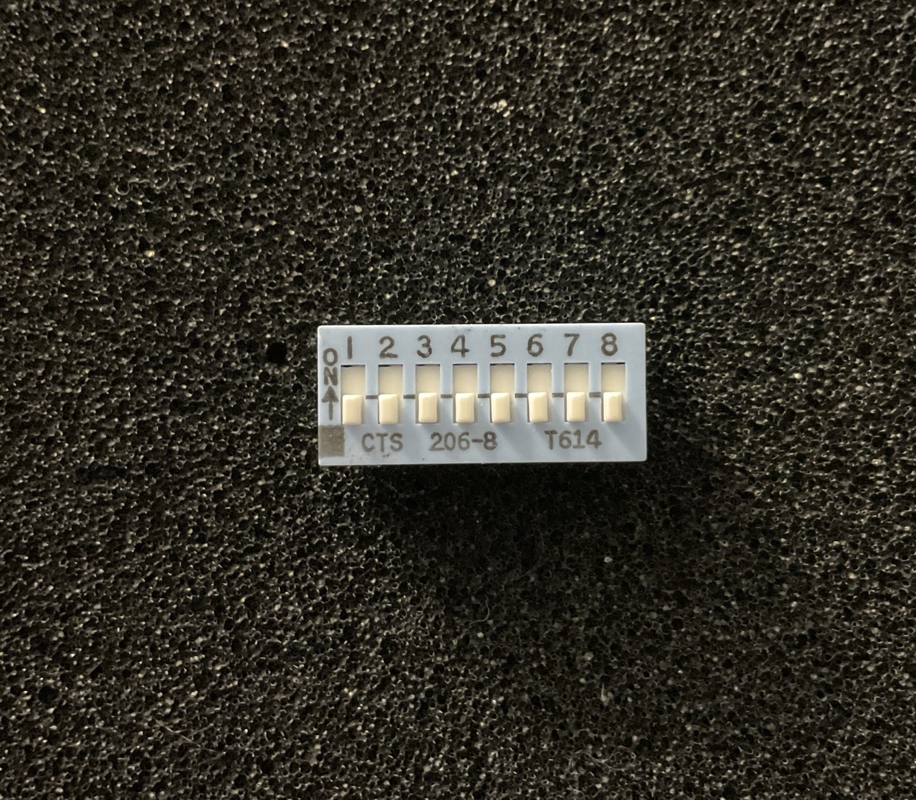 CTS 206-8 Dip Switch 8 SPST Switches 100ma 50V DC