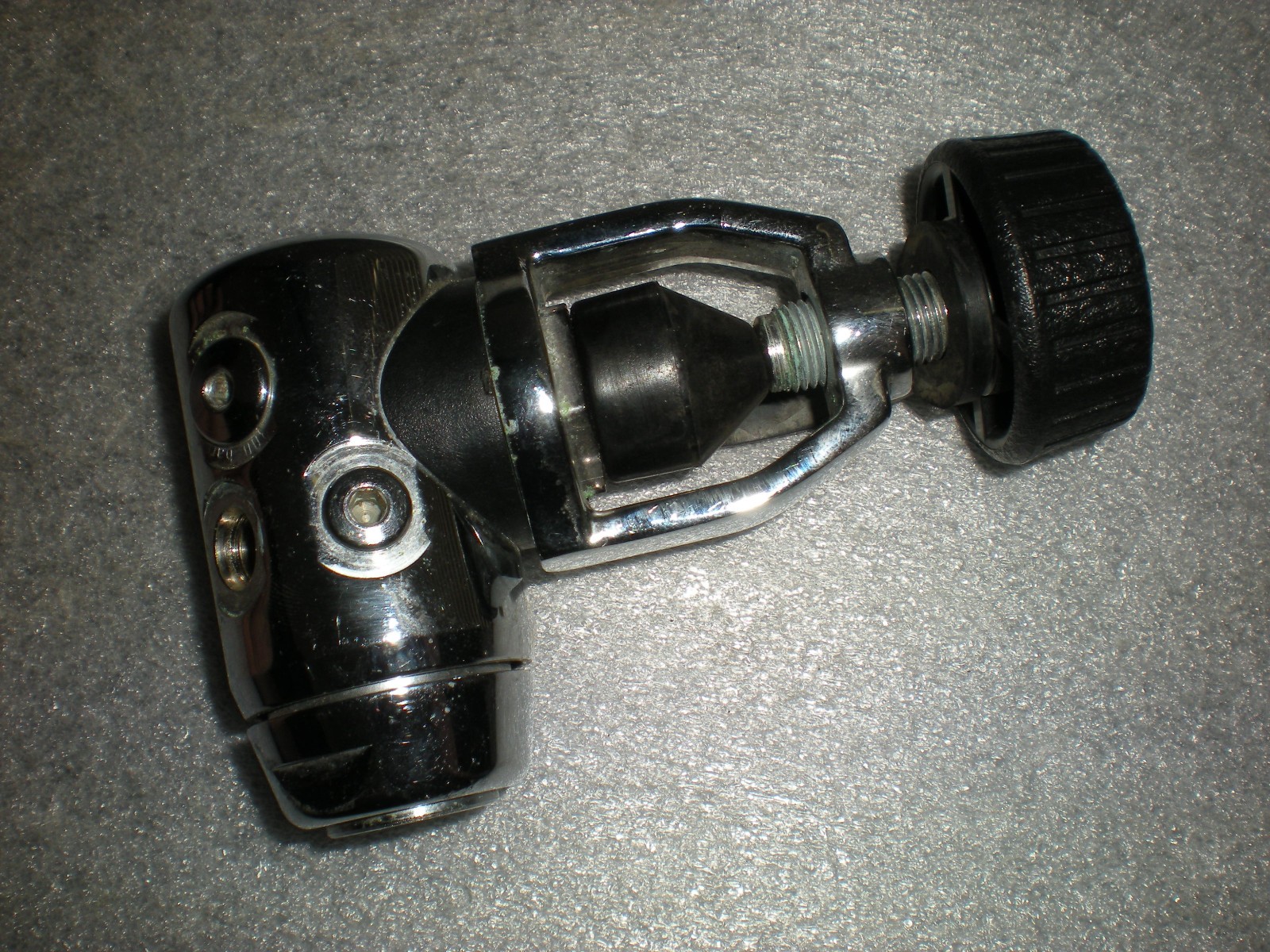 Oceanic 4000 PSI Scuba Diving Regulator ONLY ASIS UNTESTED