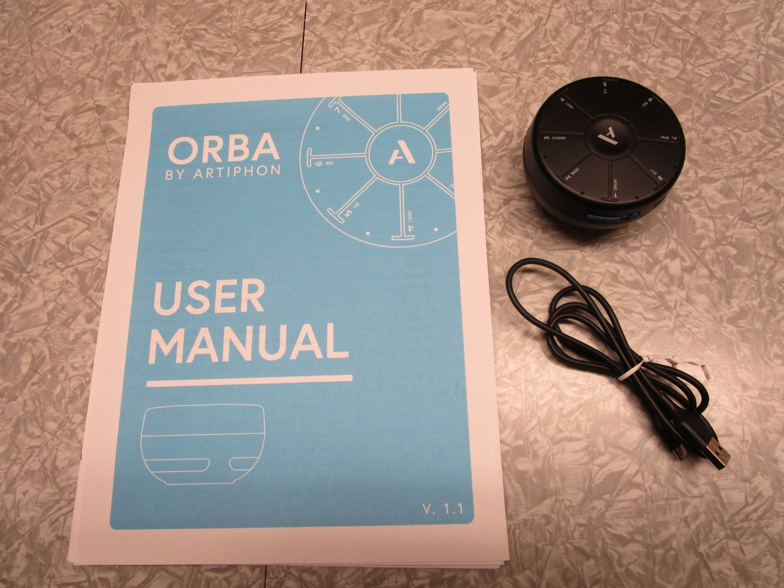 Artiphon Orba Handheld Synth  Controller/Looper Built-in Speaker 8 Keys