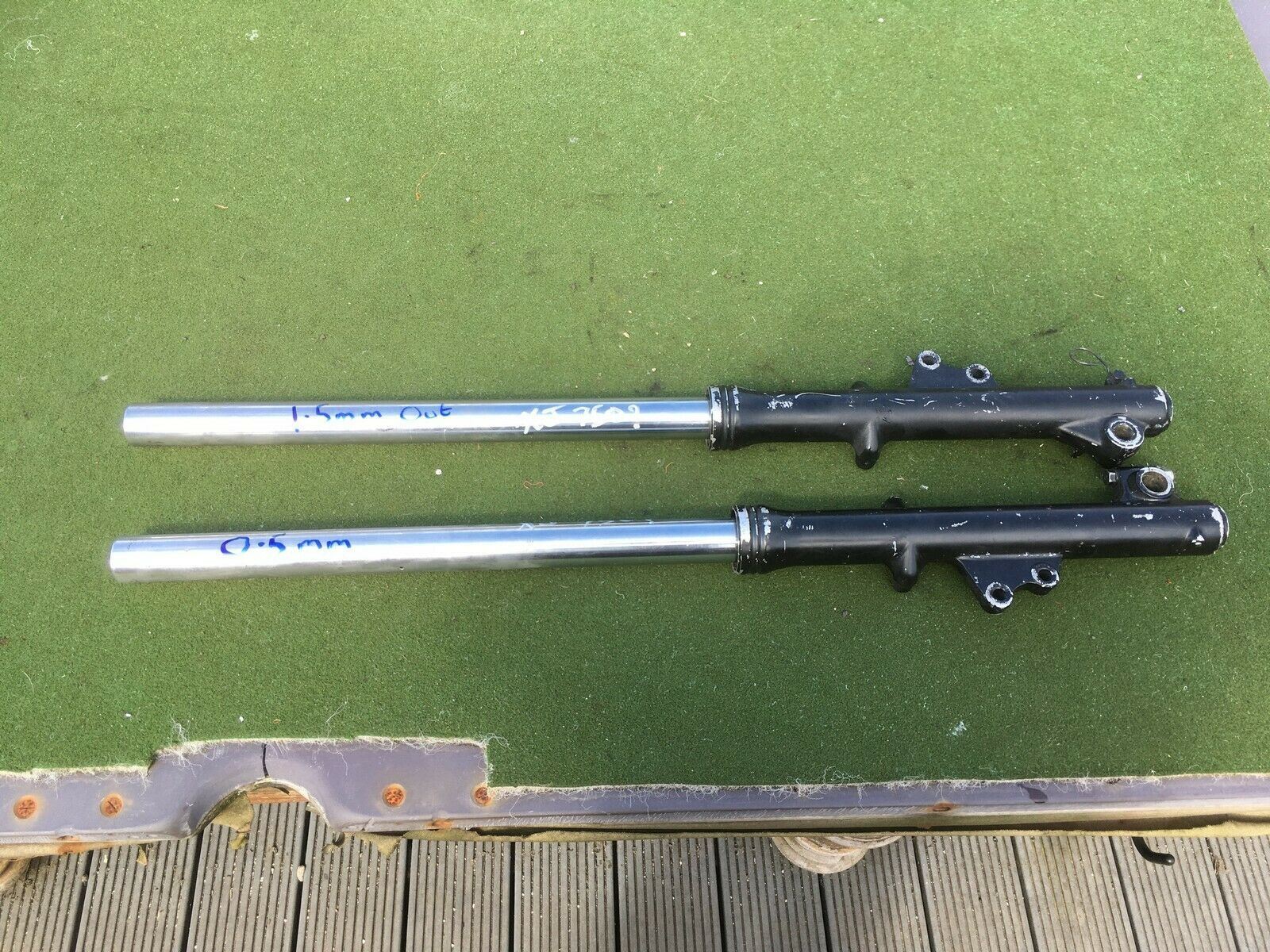 1520 Unknown 36mm Front Forks Legs MAYBE Yamaha XJ  Kawasaki GT Honda Suzuki etc