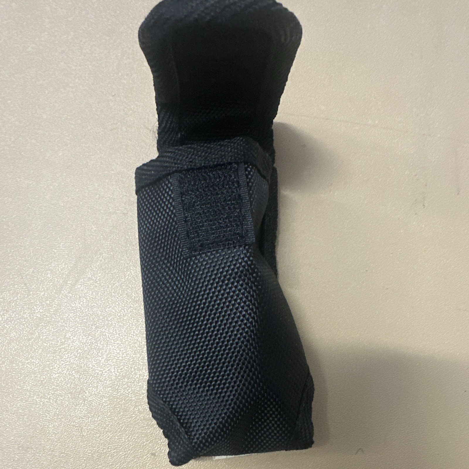NEBO Black Nylon Flashlight Holster Pouch w/ Belt Loop, Flashlight Holster