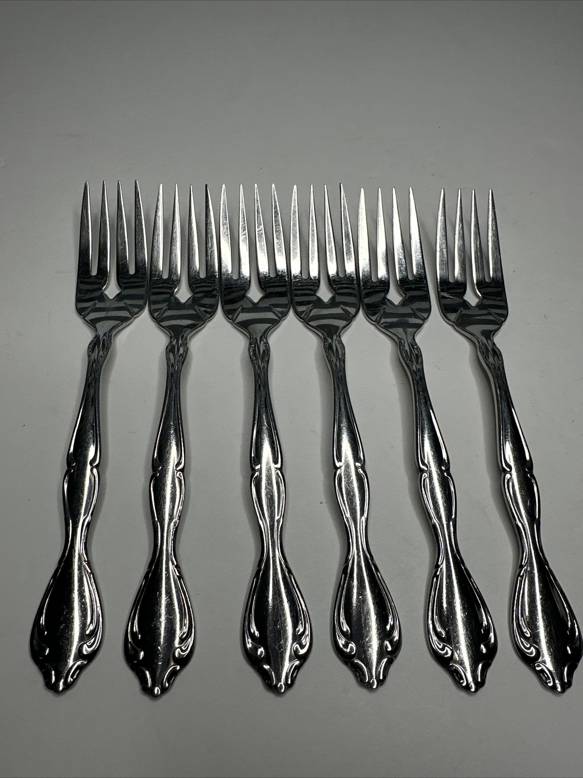 6 Oneida CANTATA Community USA Glossy Stainless Flatware Salad Forks 6 5/8"