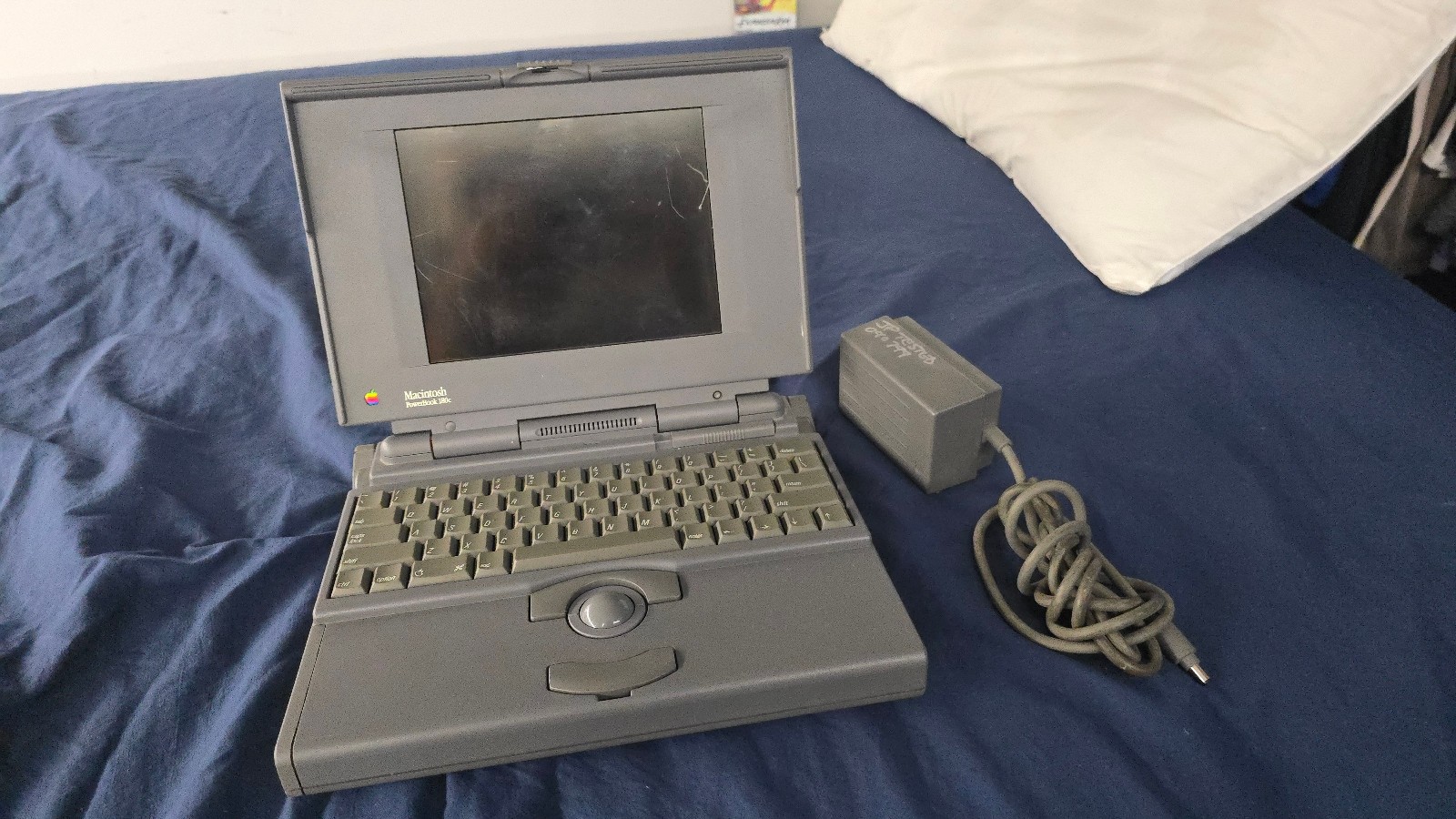 Apple Mac PowerBook 180c Vintage Laptop Bluescsi Working (Bad LCD)