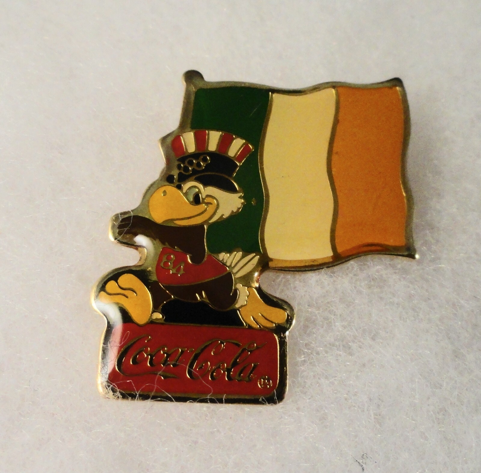 Vintage Coca Cola Olympic Pin: 1985 LA Olympics - Mascot w IRELAND Flag