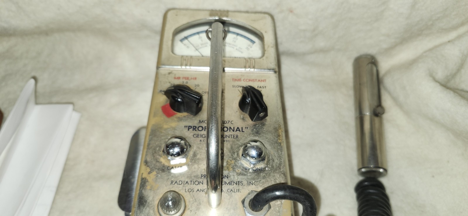 GEIGER COUNTER Model 107C Precision Radiation Instruments Original Case Military