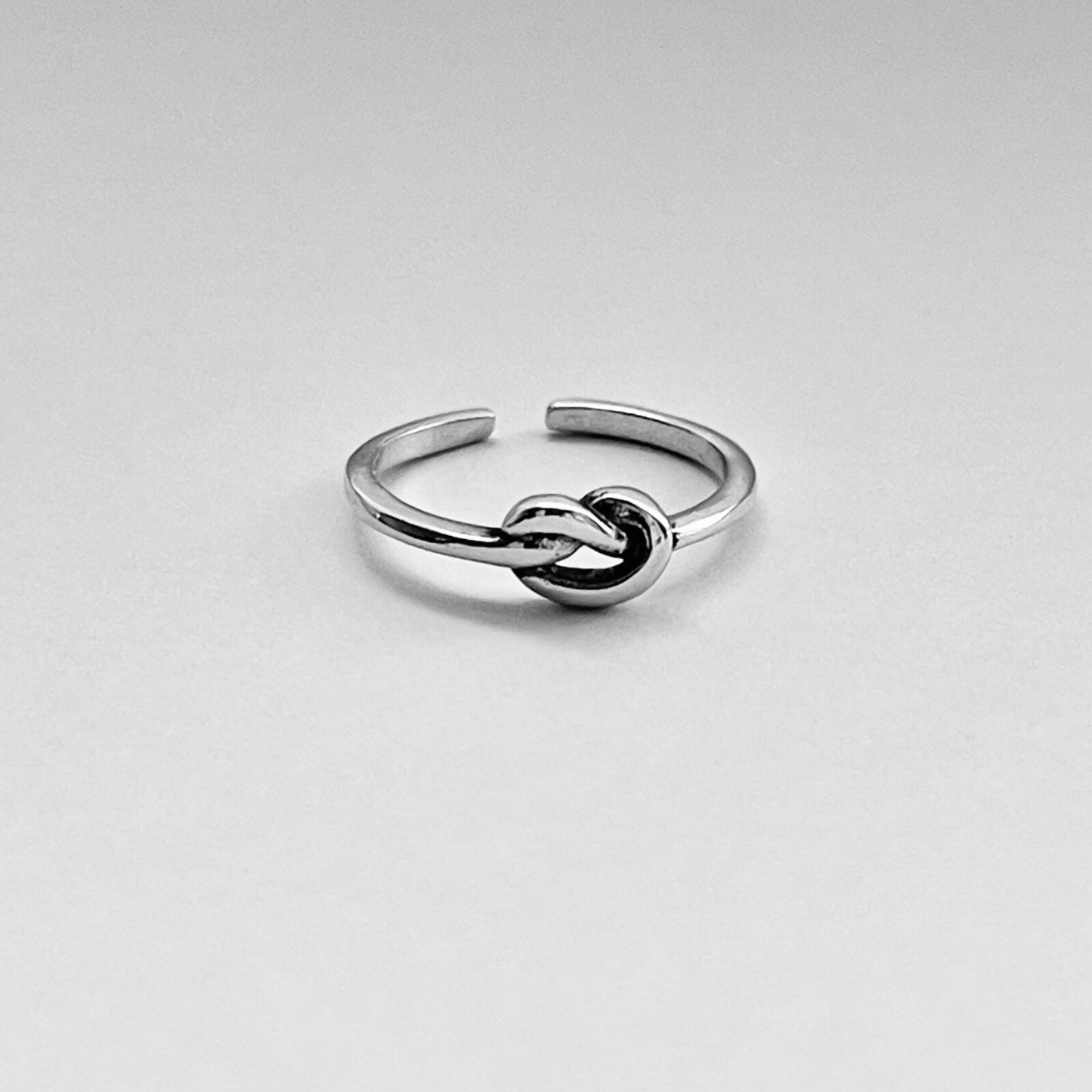 Sterling Silver Tiny Love Knot Toe Ring, Silver Rings, Love Ring, Pretzel Knots