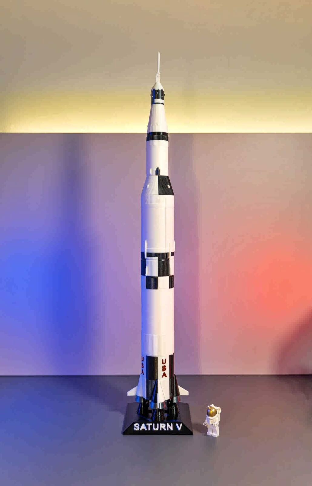 1:200 Scale Saturn V Carry Rocket Model Finished Painted Product 56cm/22''