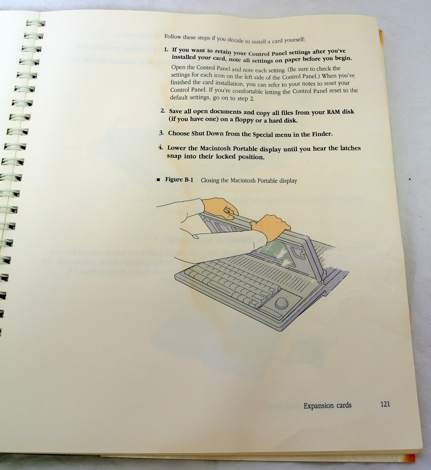 Apple Macintosh Portable Computer Manual 030-3280-B Vintage