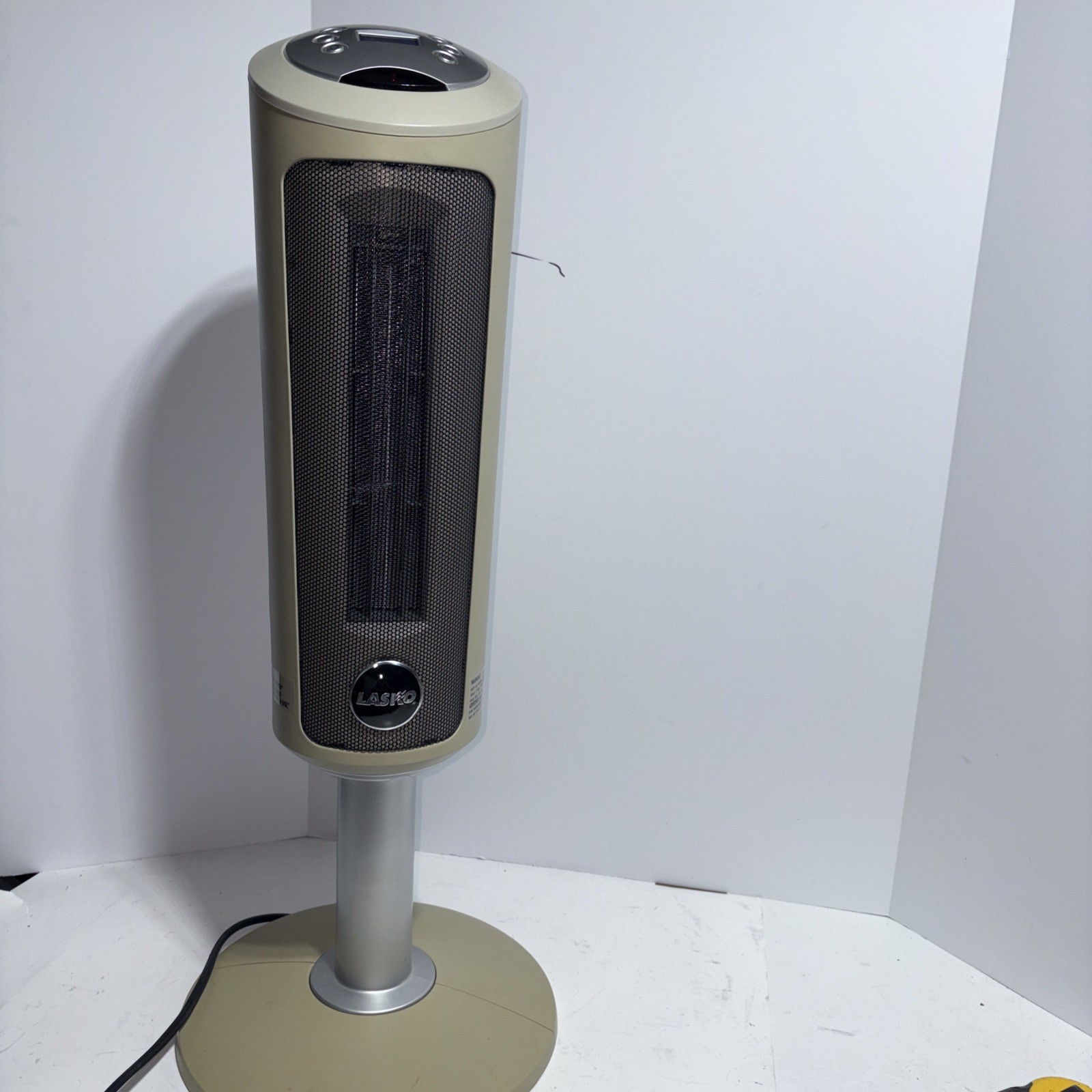 Lasko Ceramic Oscillating Tower Heater Model# 5355