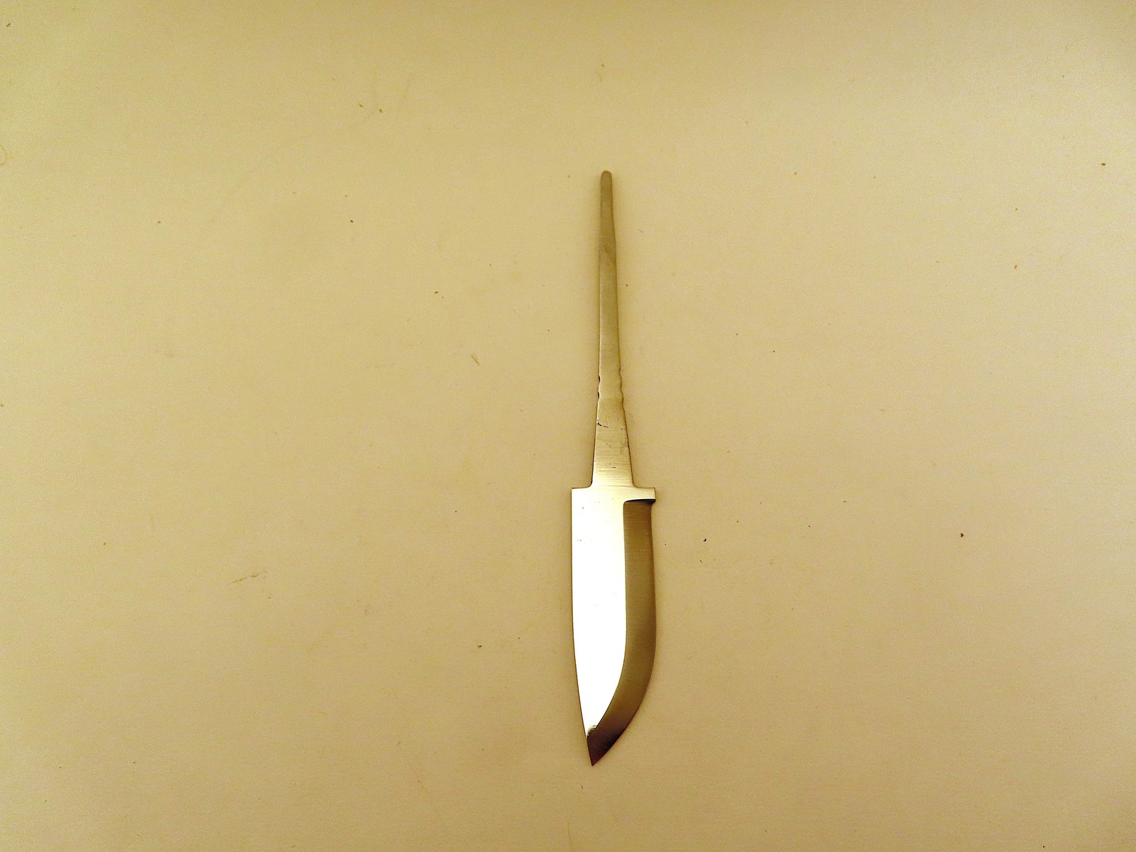 Lauri Small Skinner 82 Stainless Steel Blade with Ricasso (True Scandi with 0 Se