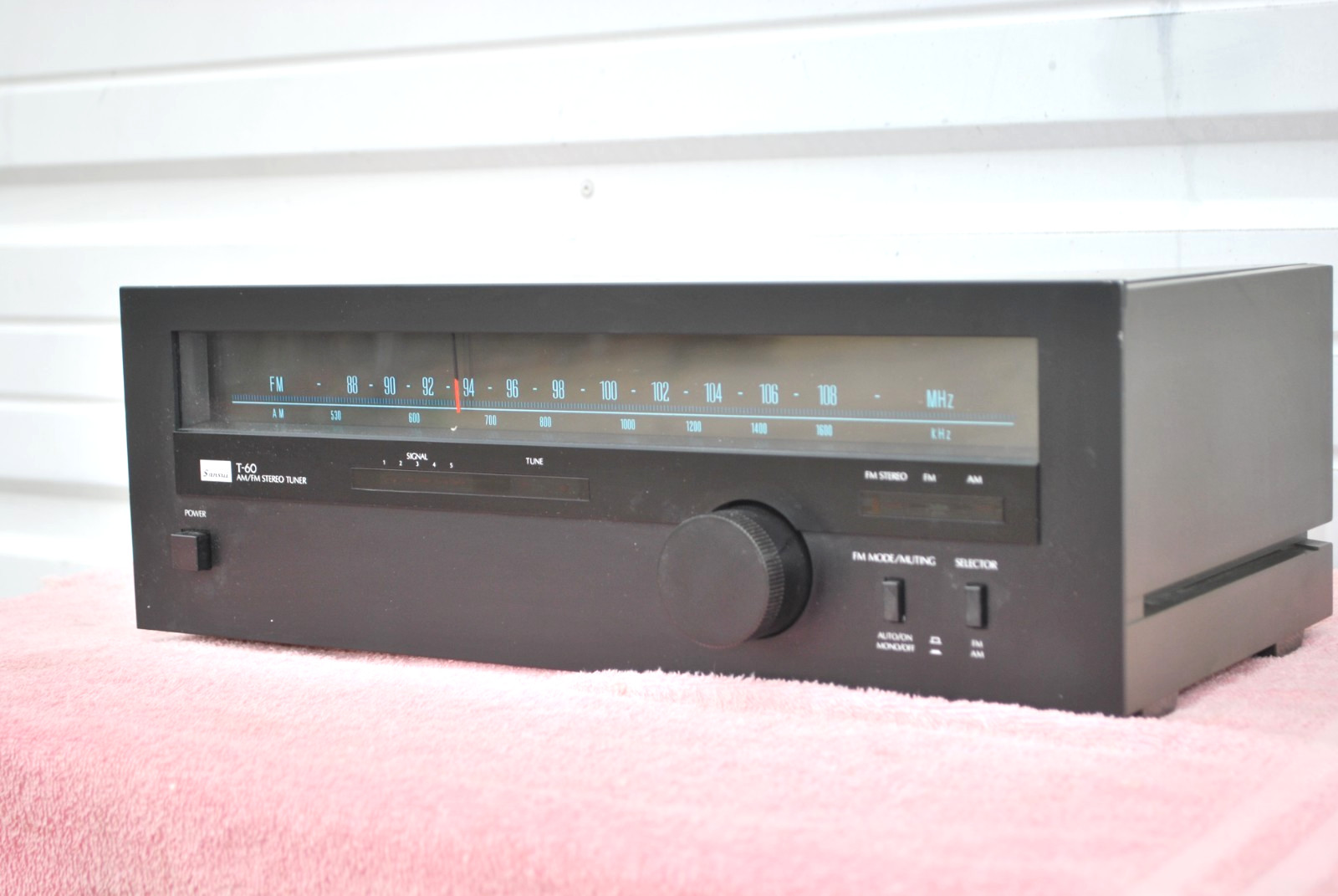 Vintage Sansui T-60 AM/FM Stereo Tuner Functional