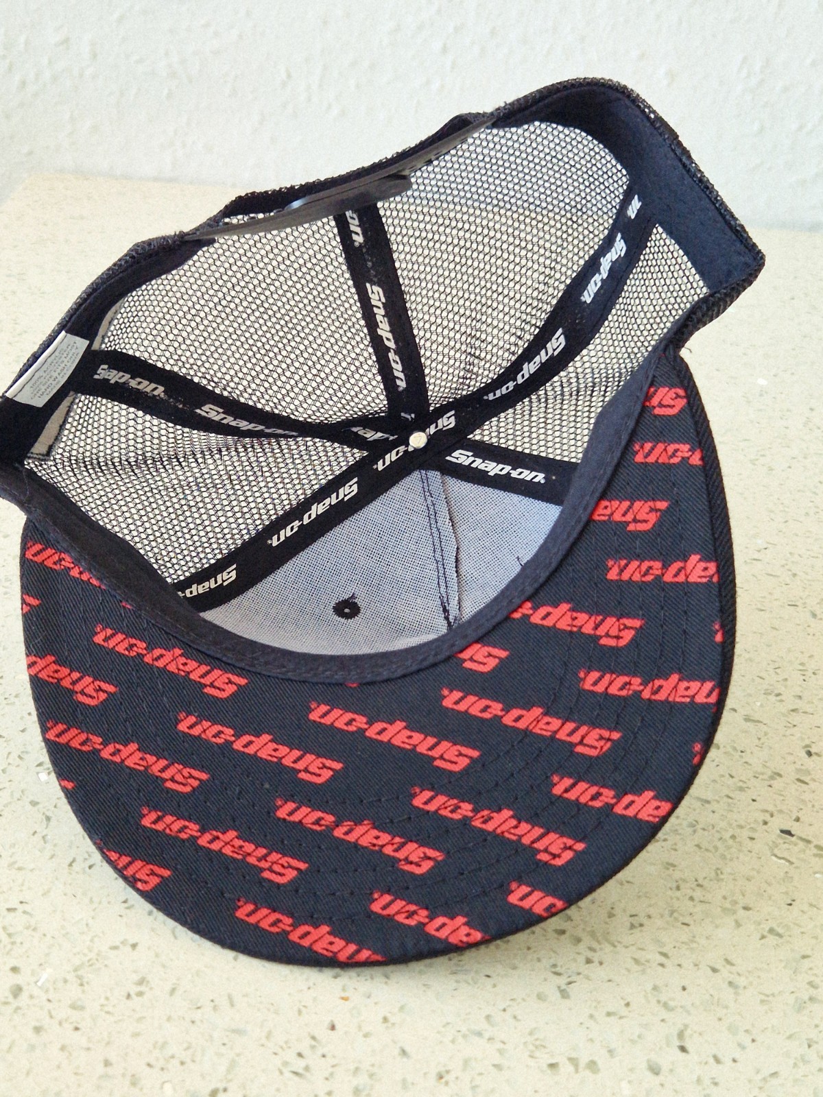 Genuine Snap-on Black Baseball Cap With Mesh Back Snap PRO back BNWOT