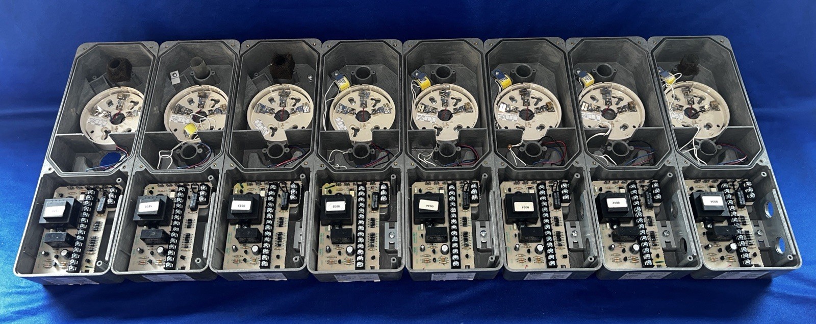System Sensor DH500 Air Duct Smoke Detector Housing NO DETECTOR- Untested Lot x8