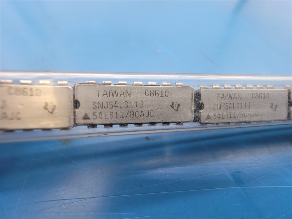 New (8pcs) SNJ54LS11J TEXAS INSTRUMENTS IC Logic