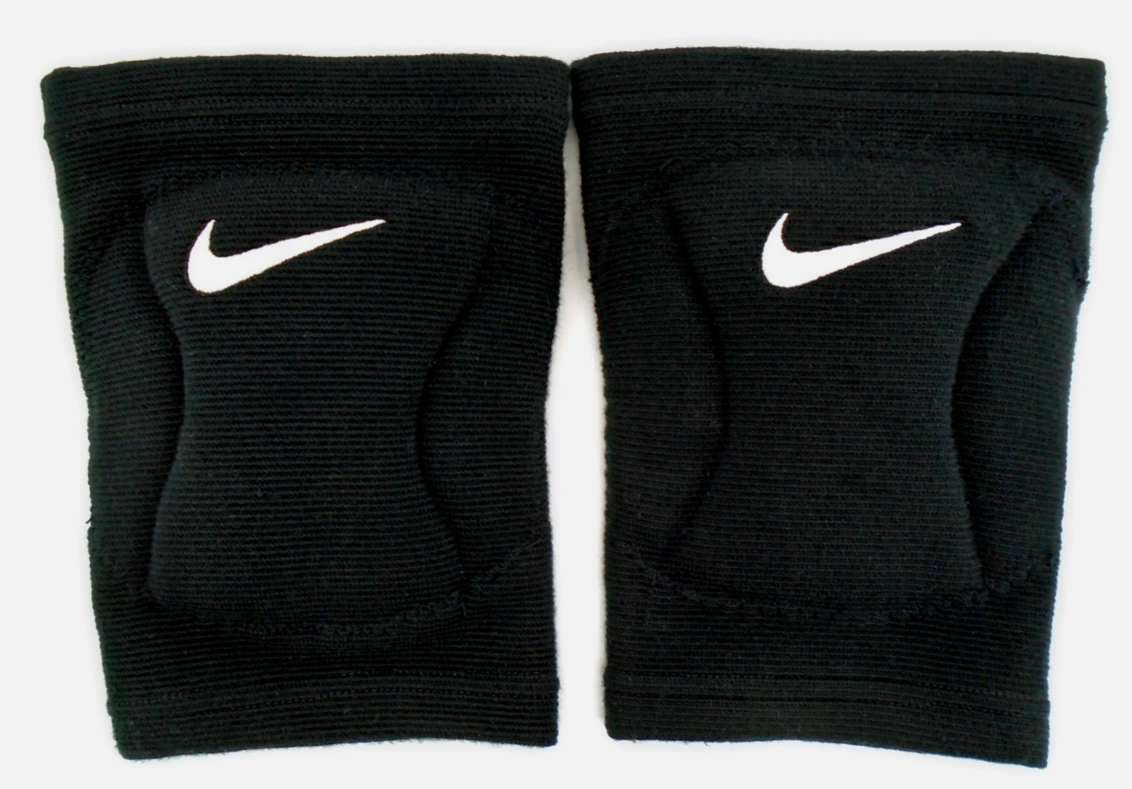 Nike Streak Volleyball Knee Pads Adult M/L Black/White