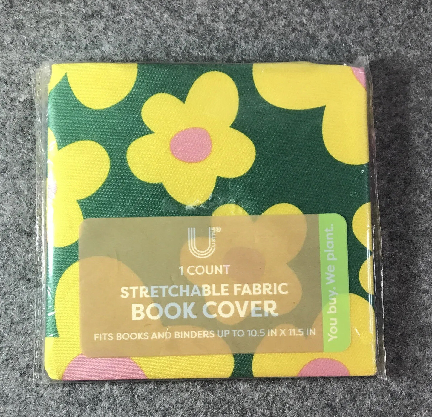Stretchable Fabric Book Cover, Fits Up To 10.5   IN X 11.5 IN, Daisy Pattern New