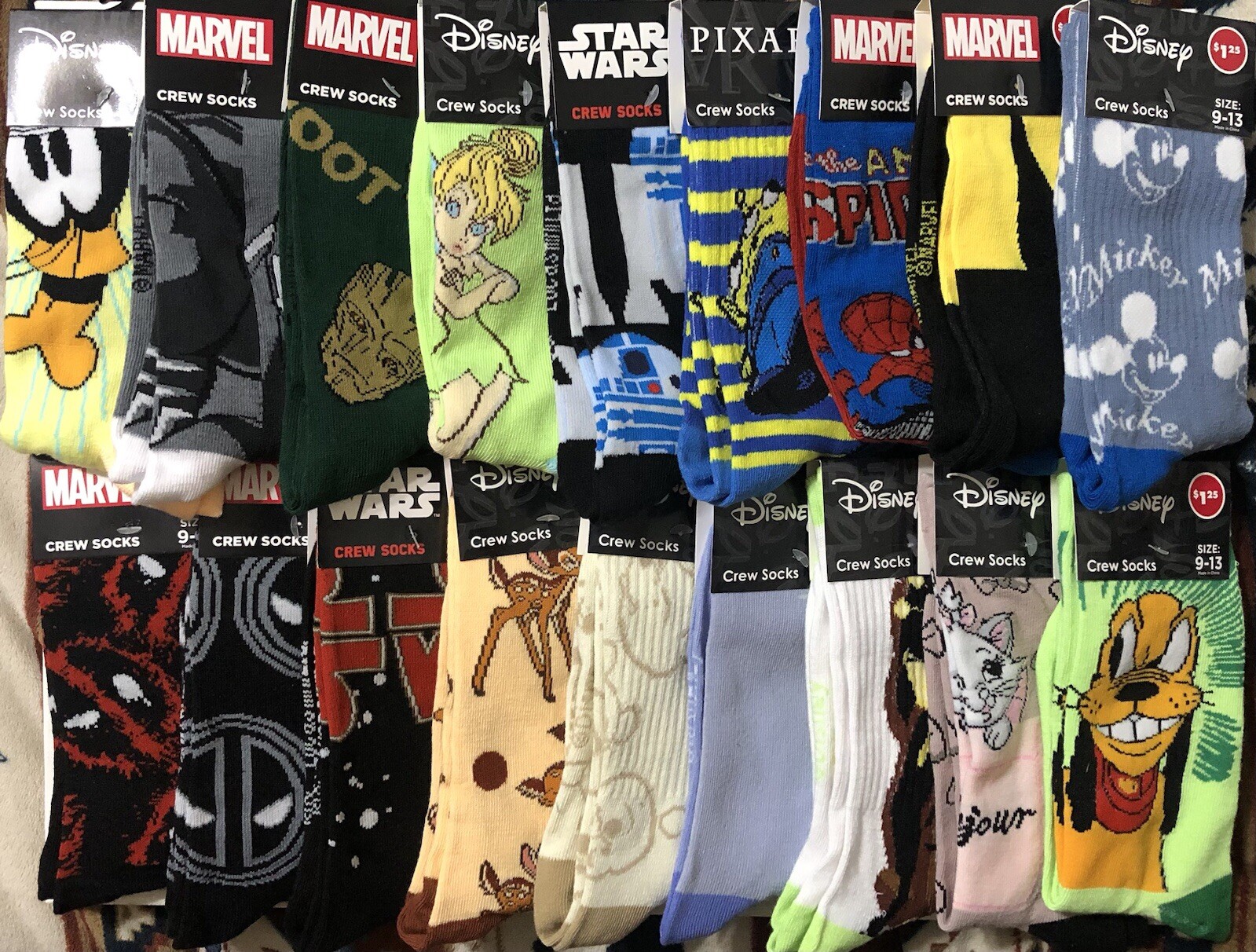 New Disney Pixar Marvel Star Wars Lot of 4 Random Pair Crew Socks (Size: 9-13)