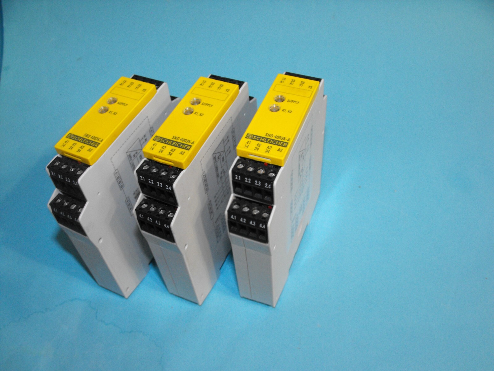 Schleicher SNO 4003K-A.Safety Relay.R1.188.0503.1.24V AC/DC.USED