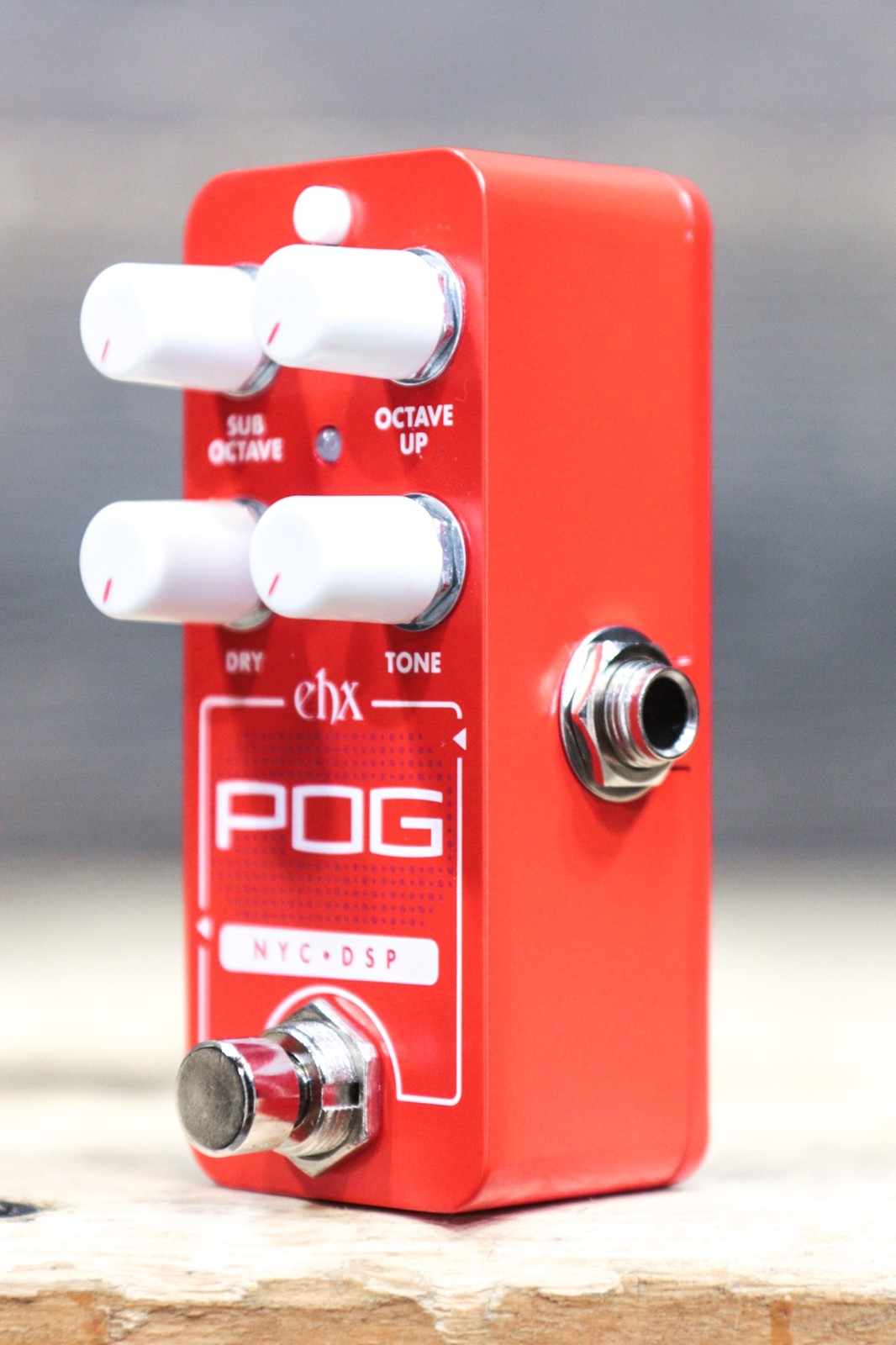 Electro-Harmonix Pico POG Polyphonic Octave Generator Pico-Sized Effect Pedal
