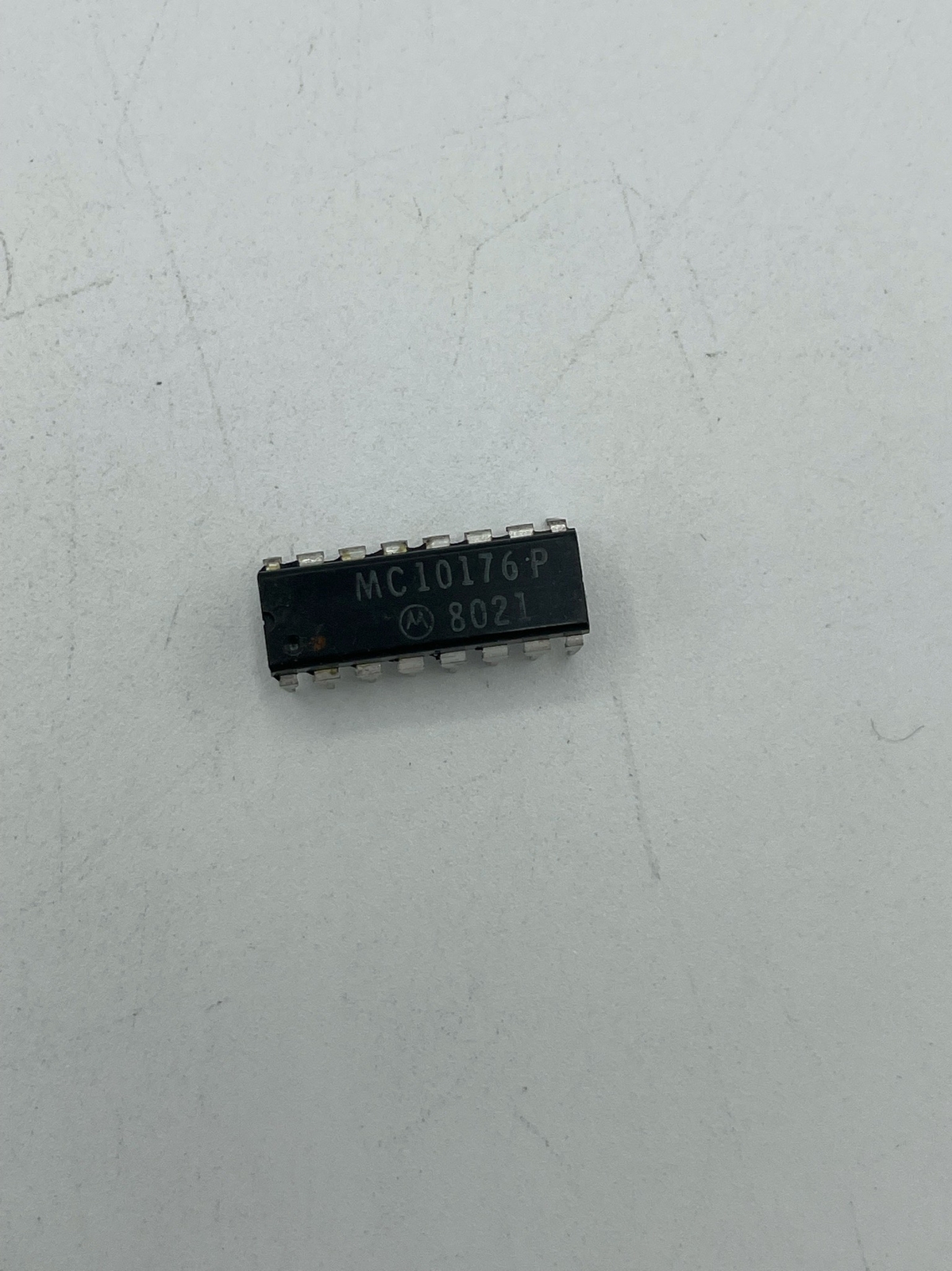 Motorola MC10176P 16PIN Flip Flop D-MASTER-SLAVE DIP S/N 8021 Pack of 9