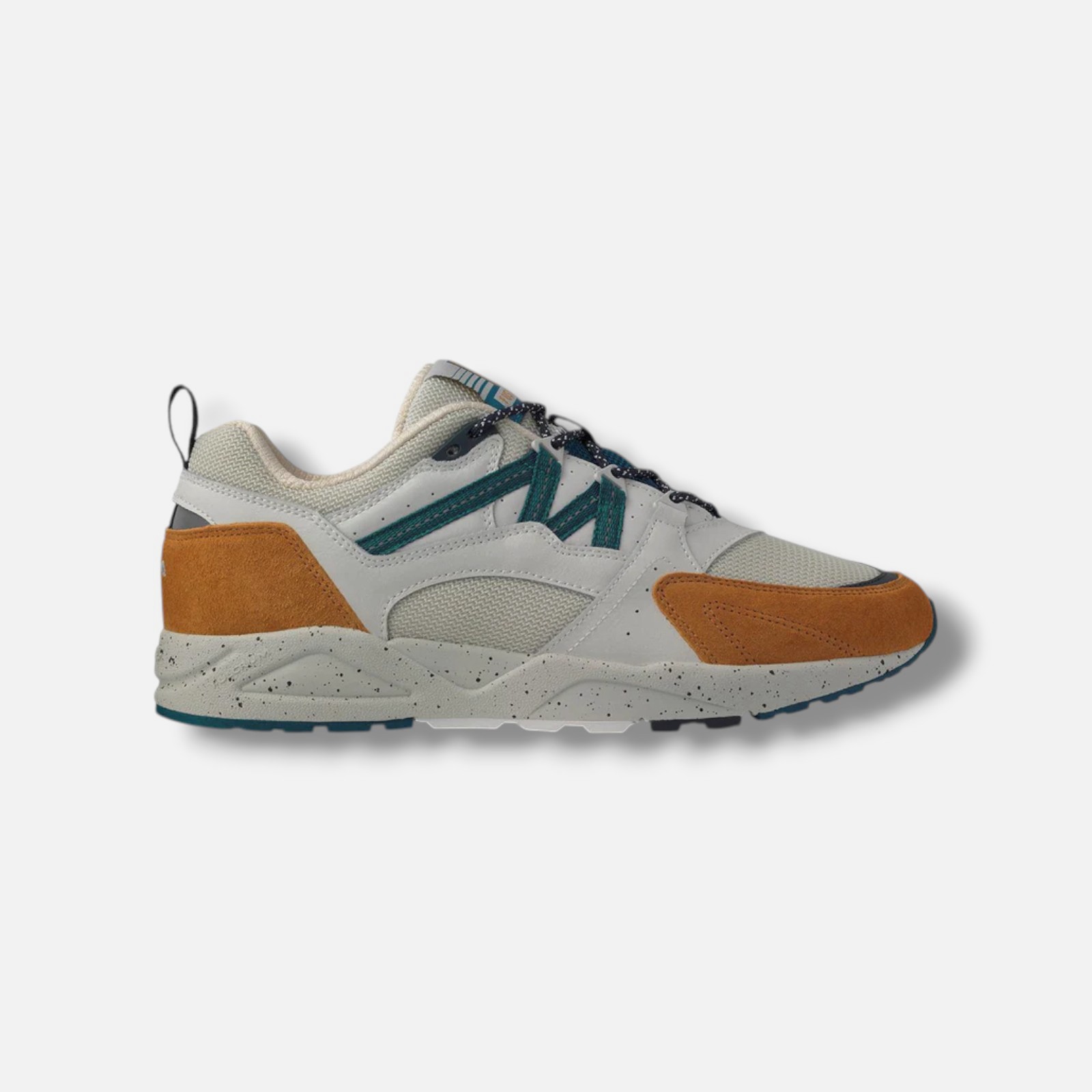 Karhu Men's White Fusion 2.0 Nugget Sneaker Shoe Size 10
