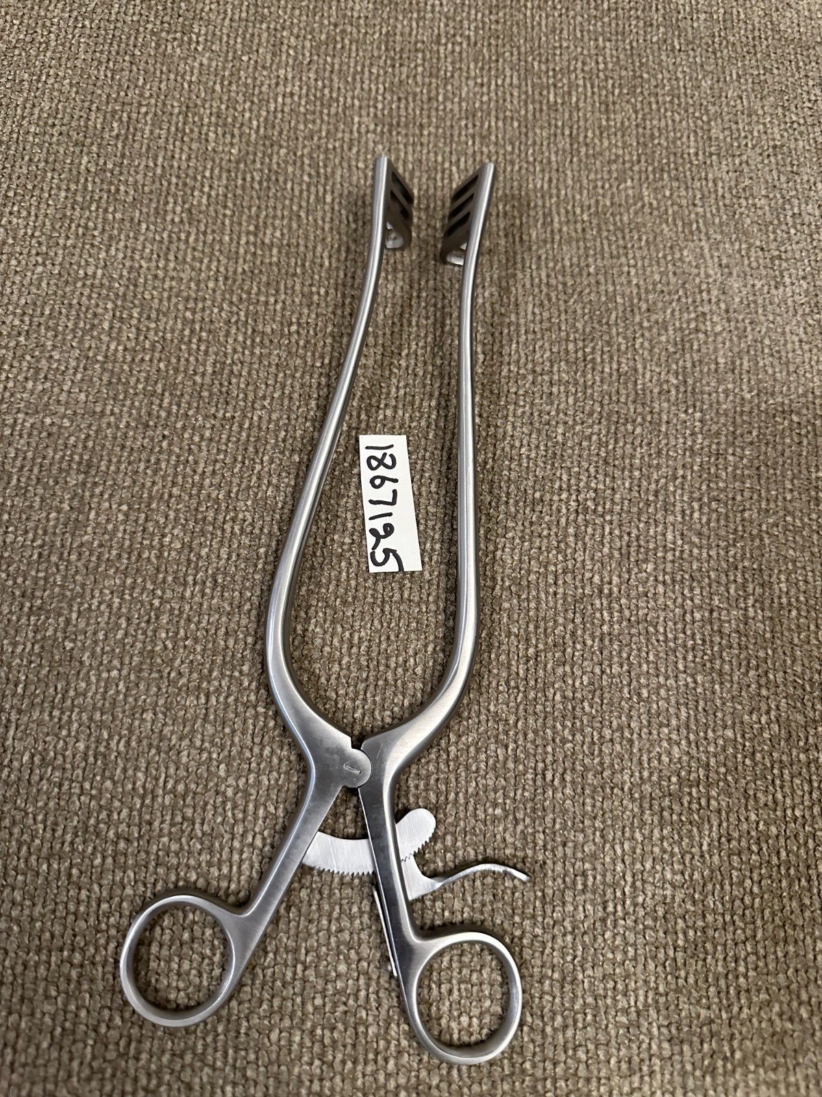 ORTHOPEDIC WEITLANER RETRACTOR 10" BLUNT3X4 TEETH