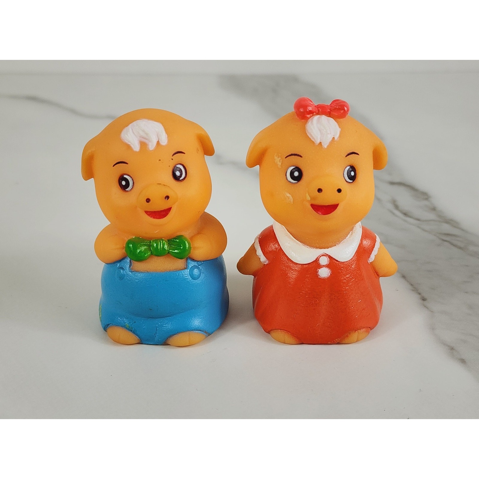 Pencil Sharpener Piglet Pig Piggy Figurine 2 1/2" Great Wall #637 Rubber 80s x2