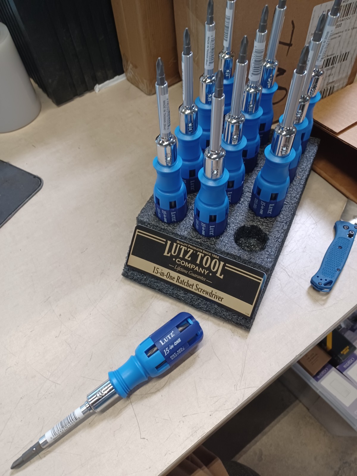 Gorilla Glue Lutz 15-IN-1 Ratcheting Screwdriver (Blue)