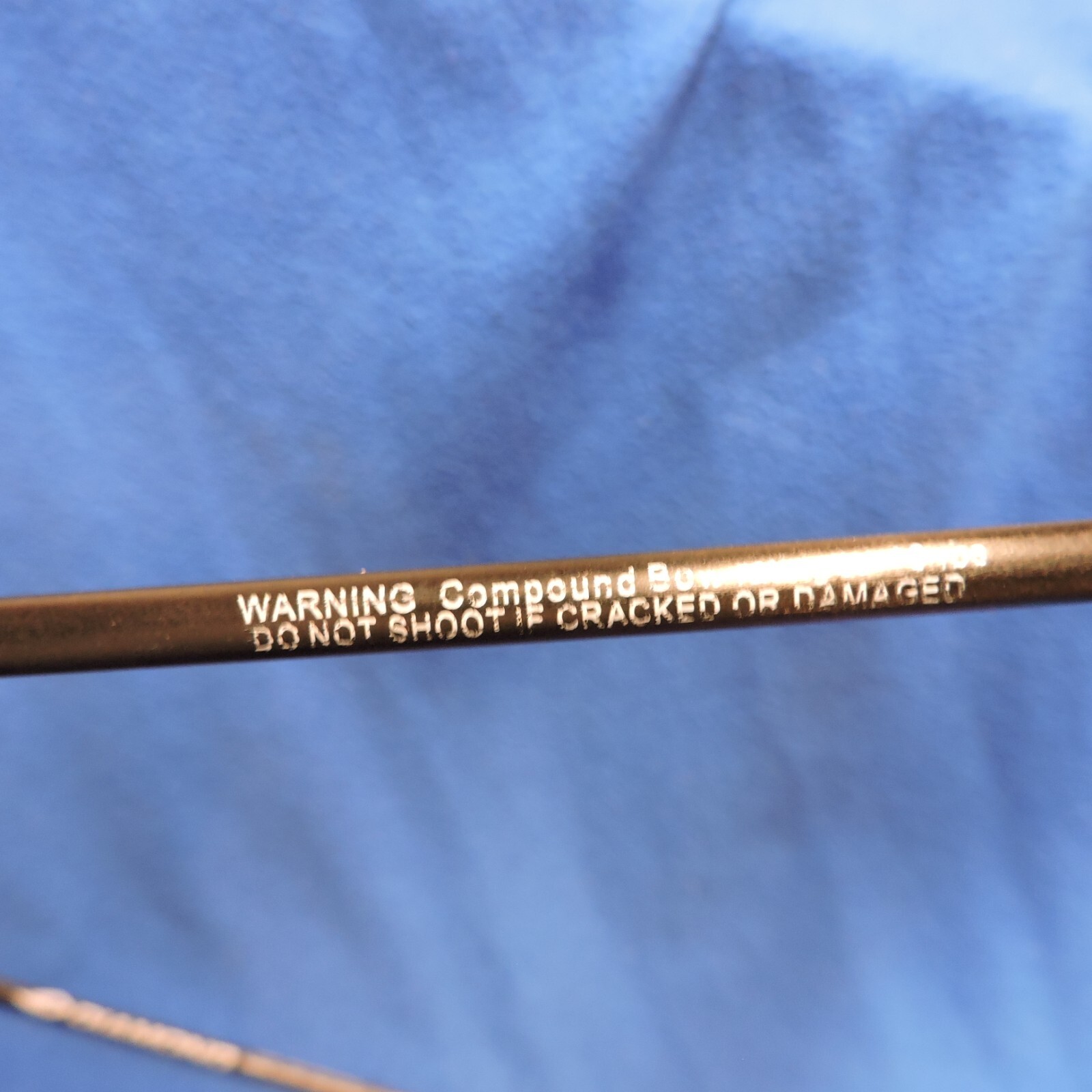 Diamond Archery Youth Quiver plus 7 Arrows
