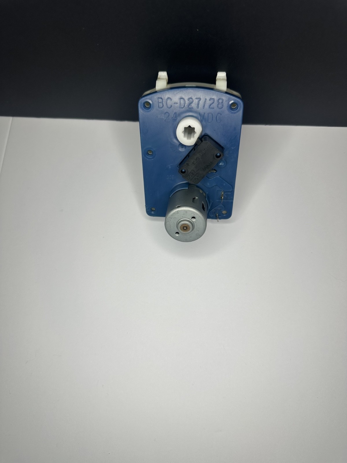 AMS SENSIT 3 SNACK / COMBO MACHINE LEFT VEND MOTOR