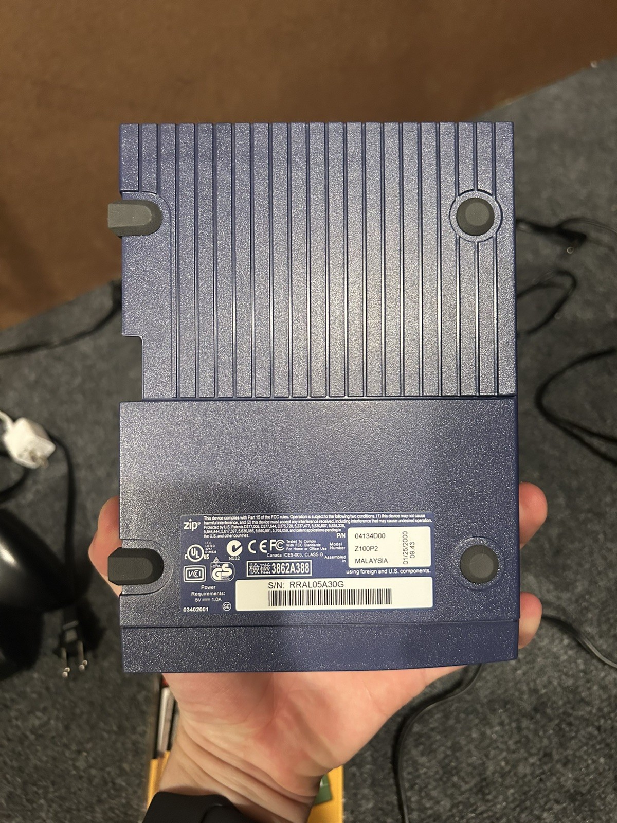 Iomega Zip 100 External Parallel Port Zip Drive Z100P2
