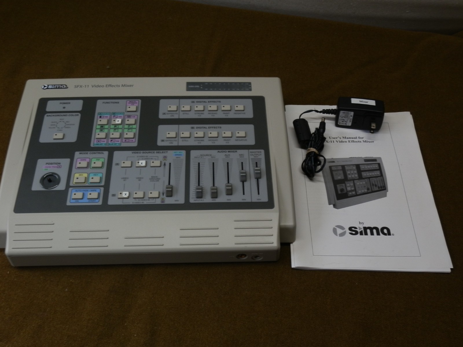 Sima SFX-11 Consumer-Level Analog-To-Digital Video Effects Mixer