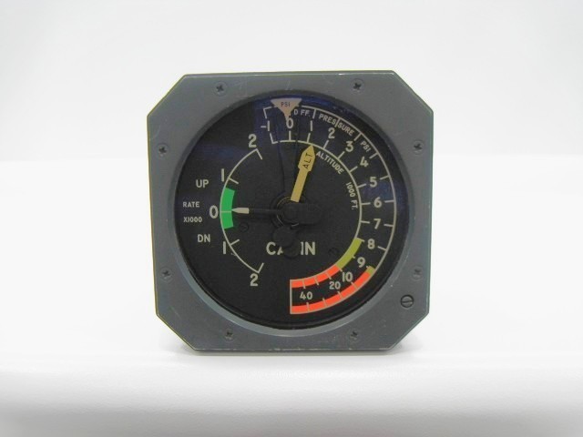 Intercontinental Cabin Altitude, Rate, and Pressure Indicator - PN: 15900-904