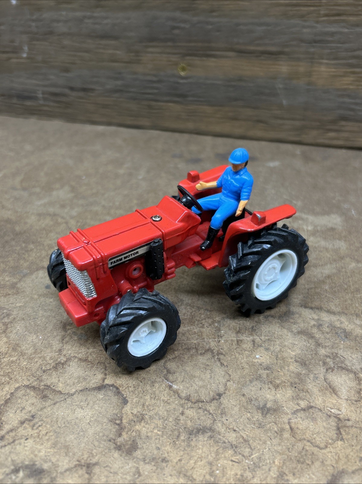 Vtg 1992 New-Ray Country Life Farmer Diecast Toy Tractor Traction Toy