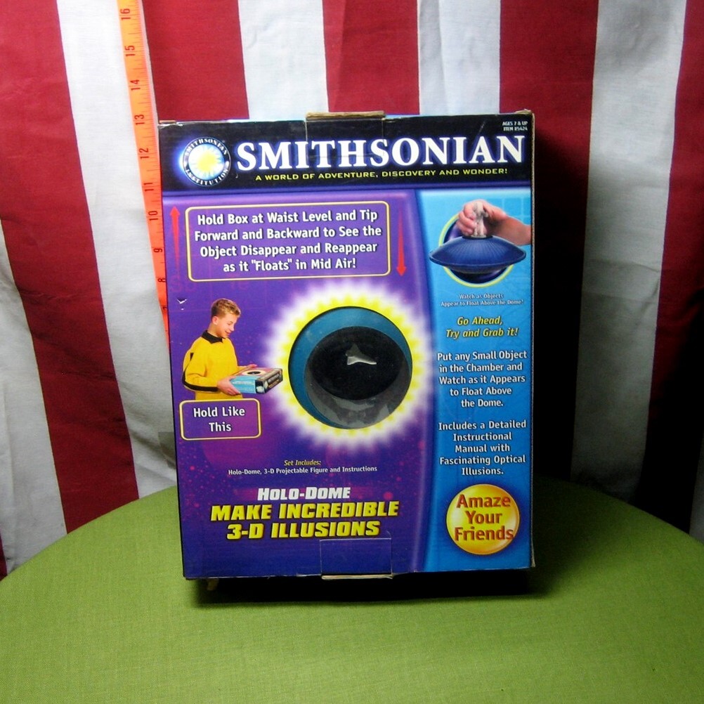 SMITHSONIAN Holo-Dome science toy 3D illusions w/ box NASA Space Shuttle
