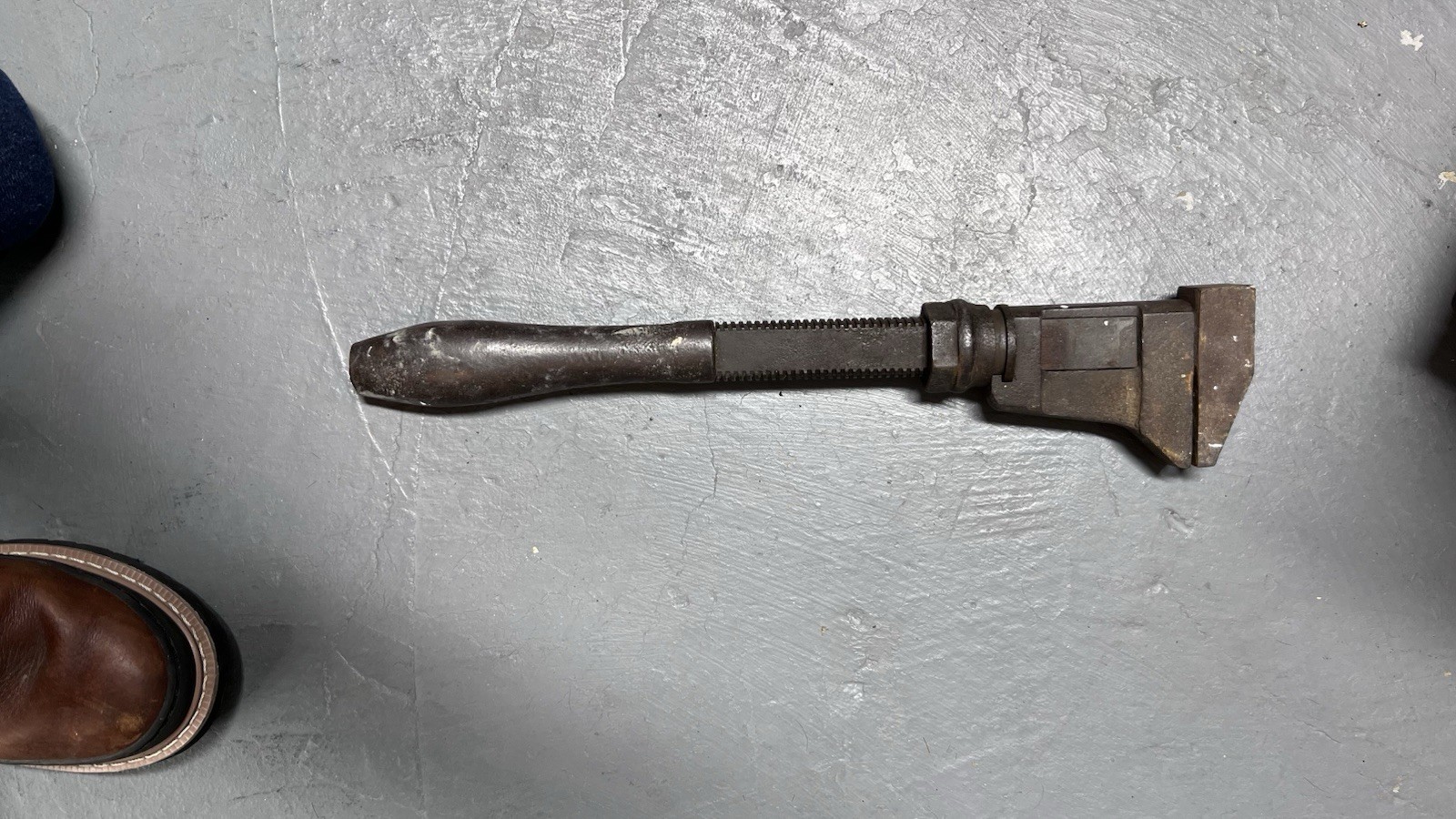 Vintage Adjustable Pipe Wrench solid steel Handle Collectible Iron Tool