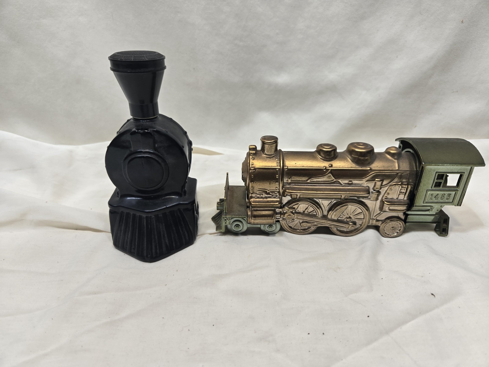 Train Bottle Containers