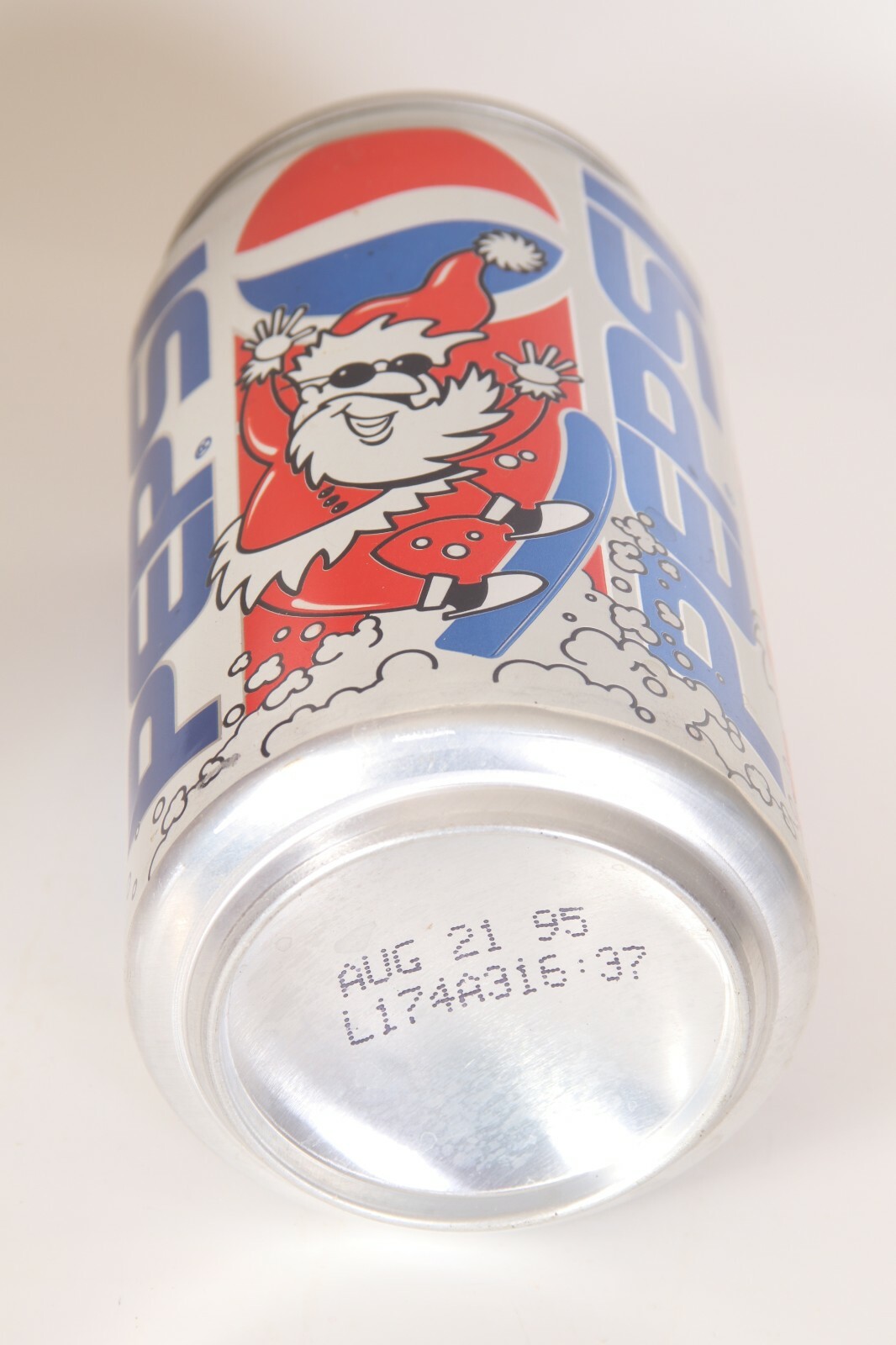 Pepsi soda can - Snowboard Santa