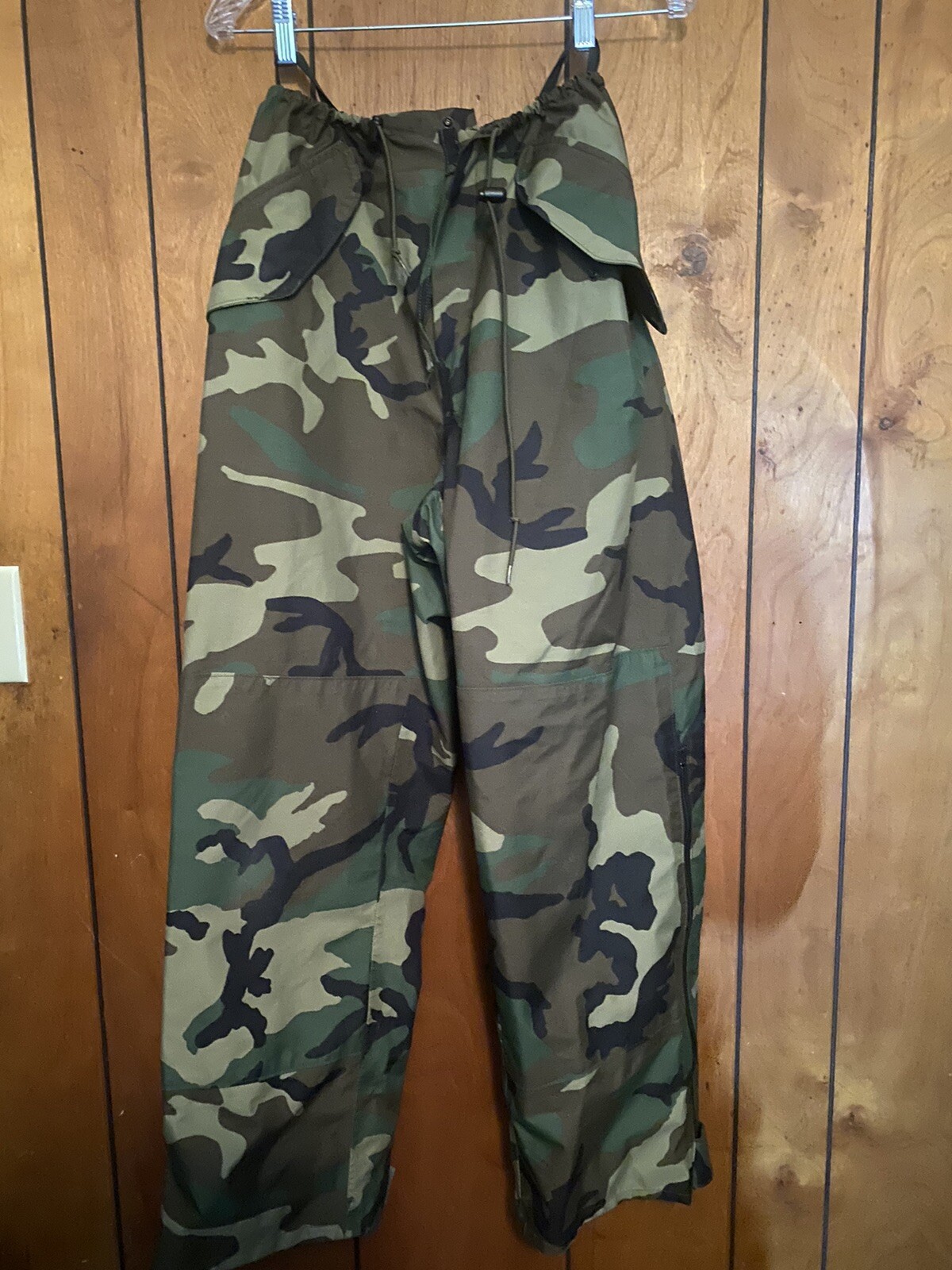 US Military Medium Reg Gore-Seam Trousers Cold Weather Pants Camo