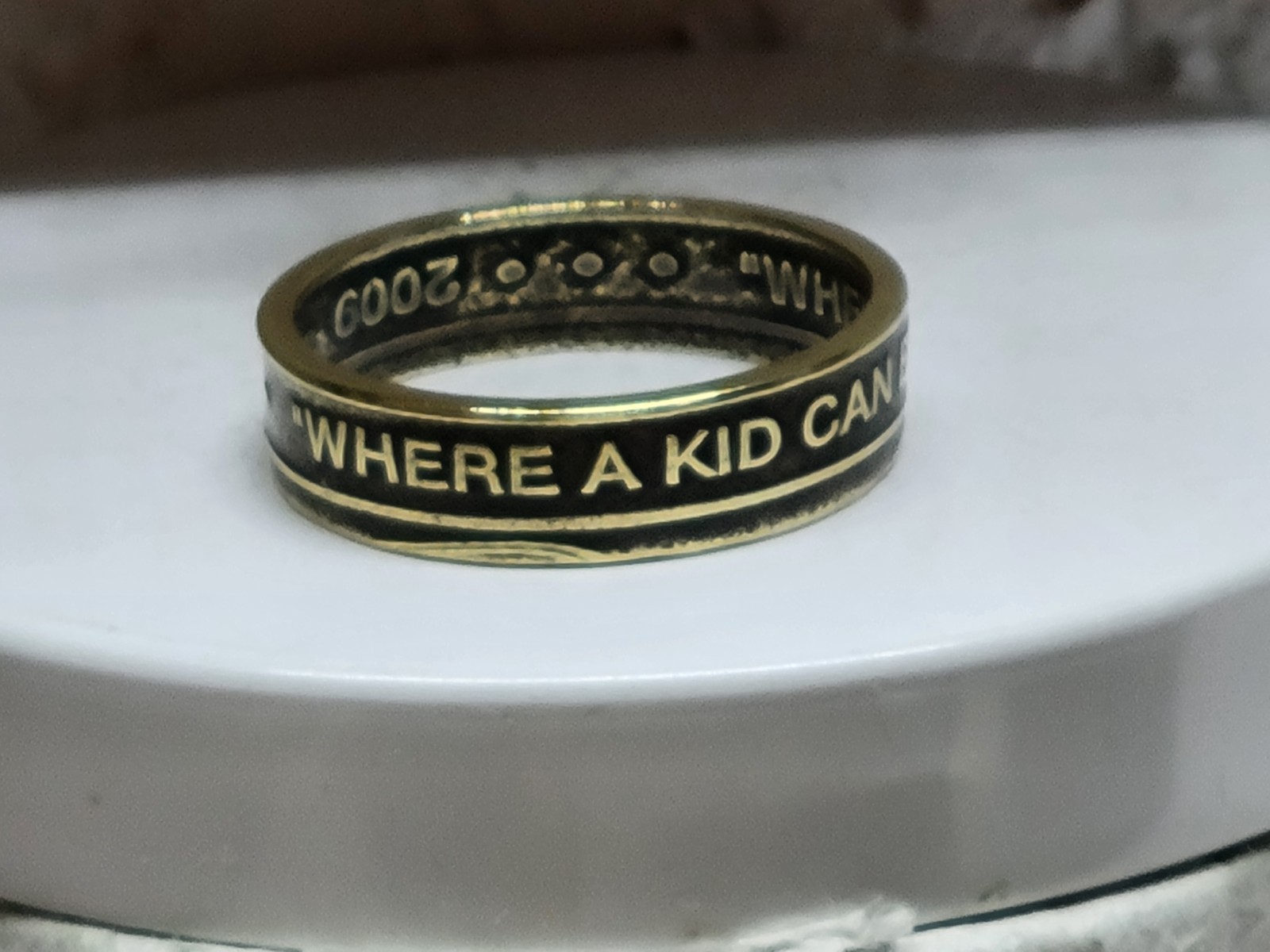 CHUCK e CHEESE - 2009 - Size 12     Token Coin Ring