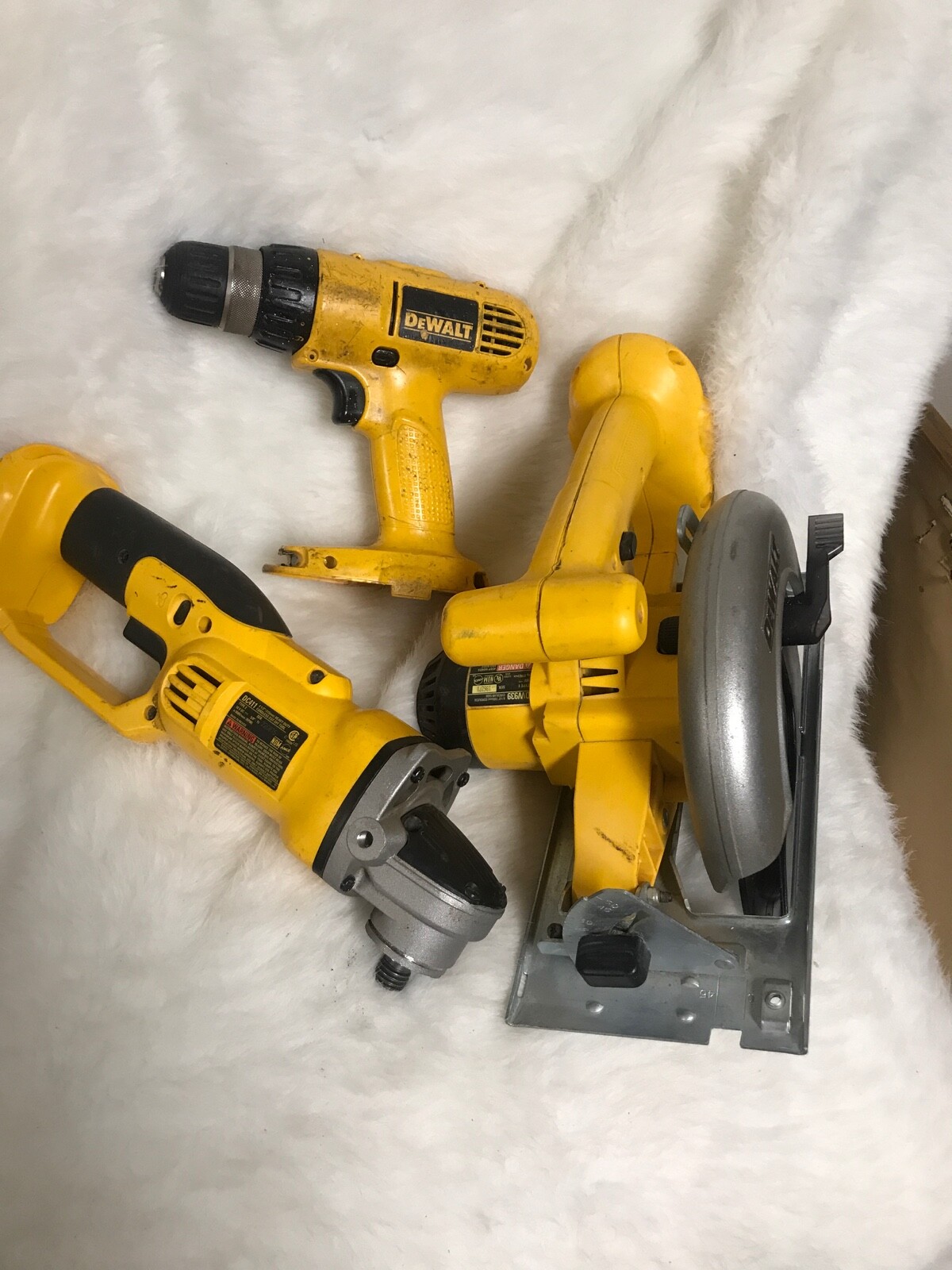 DeWalt 18 Volt 4.5" Angle Grinder DC411 6.5" Circular Saw DW939 Drill DW929